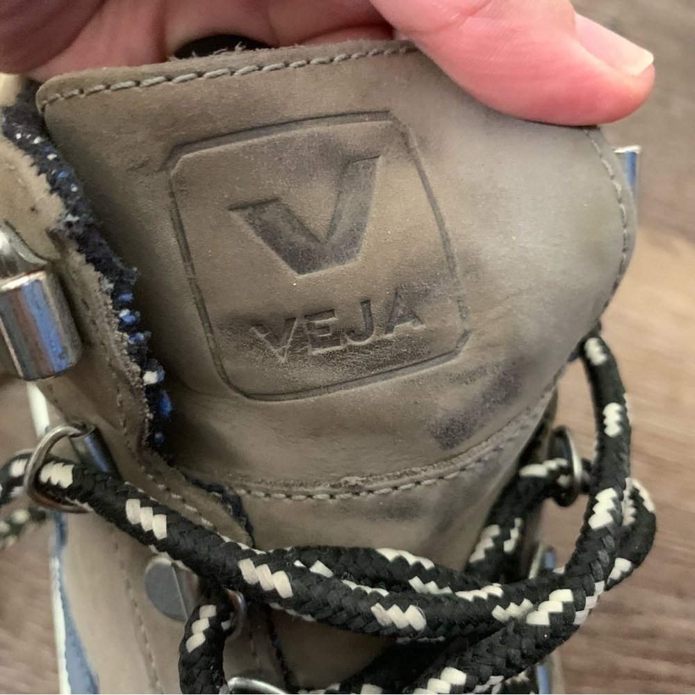 Veja Roraima Nubuck moon rock high top sneakers 7 - Picture 9 of 11